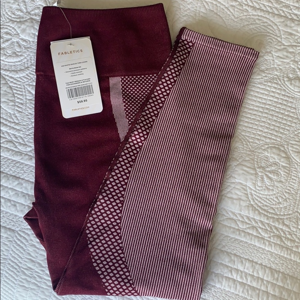 Women’s Fabletics Turbo Seamless Leggings XL short